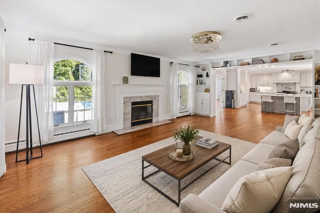 207 Herbert Avenue, Closter, NJ 07624