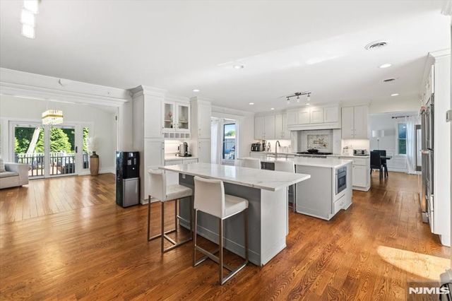 207 Herbert Avenue, Closter, NJ 07624