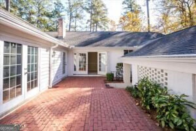 2783 S Hillandale Circle, Macon, GA 31204