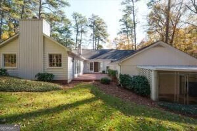 2783 S Hillandale Circle, Macon, GA 31204