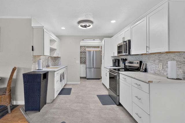 173 Mediterranean Boulevard N, Port St. Lucie, FL 34952