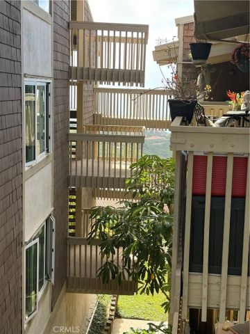6542 Ocean Crest Dr., Rancho Palos Verdes, CA 90275