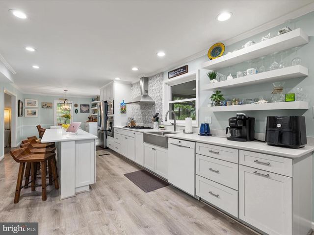 4 CANTERBURY LN, Rehoboth Beach, DE 19971