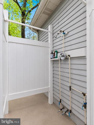 4 CANTERBURY LN, Rehoboth Beach, DE 19971