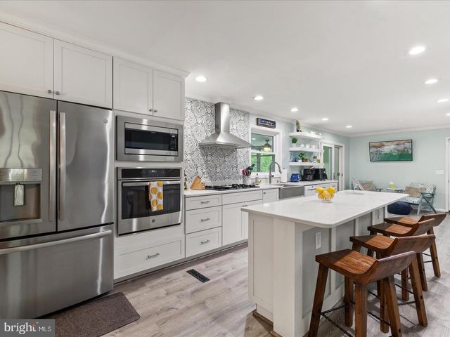 4 CANTERBURY LN, Rehoboth Beach, DE 19971