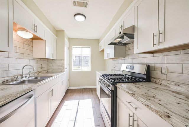 2390 Sarah Street, Beaumont, TX 77705