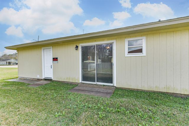 2390 Sarah Street, Beaumont, TX 77705