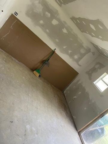 2390 Sarah Street, Beaumont, TX 77705