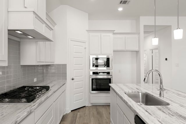 541 San Angelo Drive, Forney, TX 75126