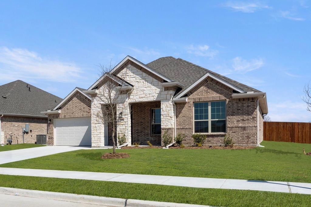 541 San Angelo Drive, Forney, TX 75126