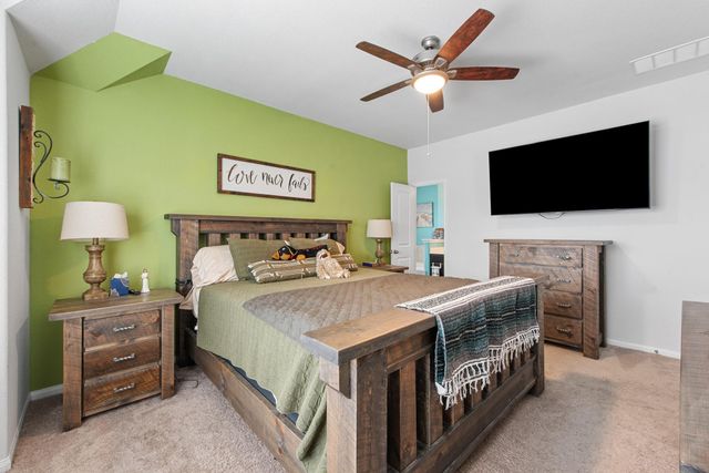 979 Crossing Drive, Bryan, TX 77803