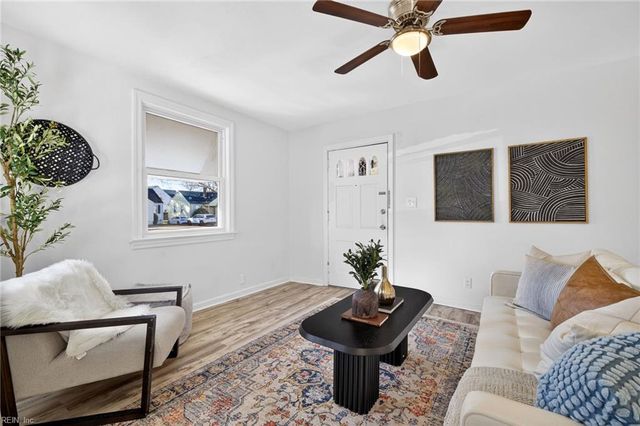 228 E Westmont AVE, Norfolk, VA 23503