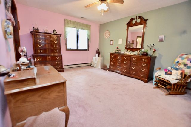 15758 County Line Road, Capron, IL 61012