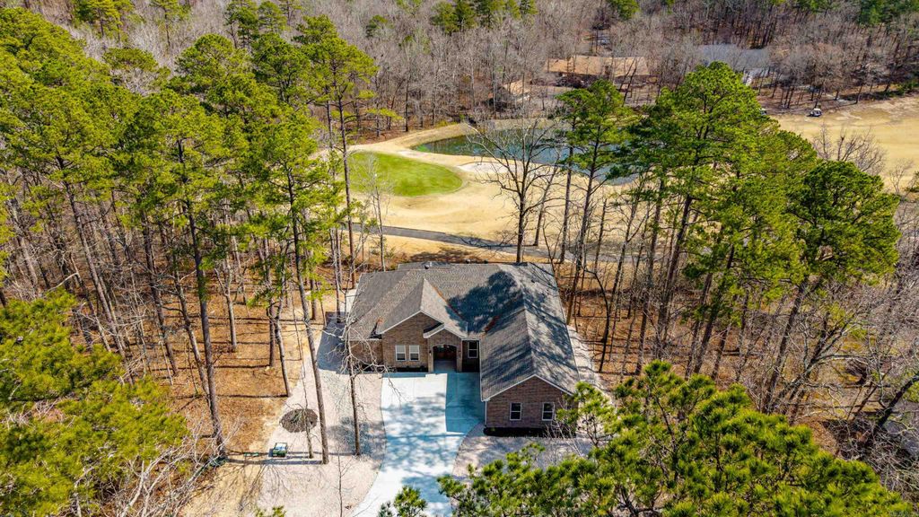 52 villacarriedo Circle, Hot Springs Village, AR 71909