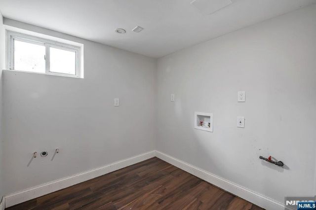 70 Campbell Avenue, Woodcliff Lake, NJ 07677