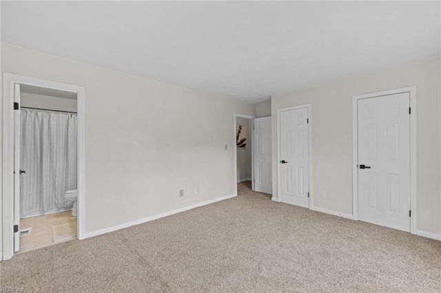 4622 Stonebridge LN, Virginia Beach, VA 23462