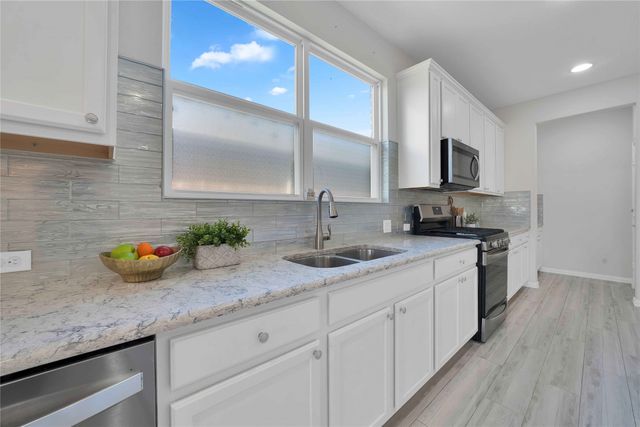 7616 Heritage Drive, Little Elm, TX 76227