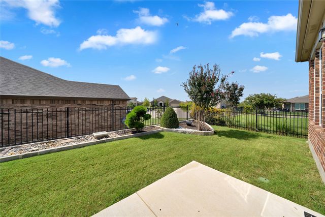 7616 Heritage Drive, Little Elm, TX 76227