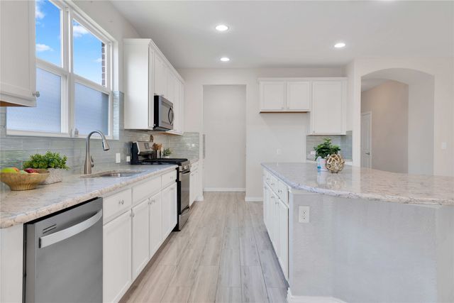 7616 Heritage Drive, Little Elm, TX 76227