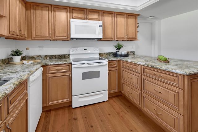 116 OAKMONT LANE, New Smyrna Beach, FL 32168