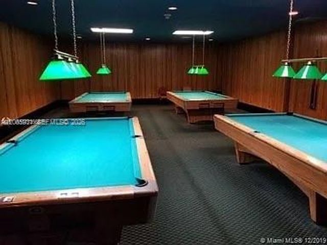 201 Lakeview Drive 204, Weston, FL 33326