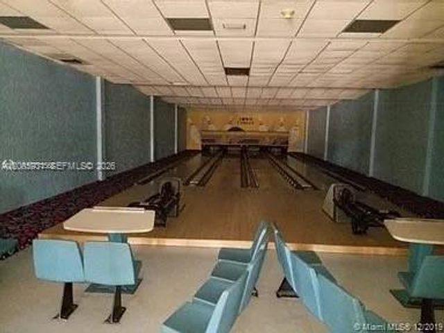 201 Lakeview Drive 204, Weston, FL 33326