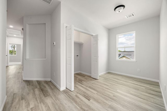 8 Donna Court B, Brookshire, TX 77423