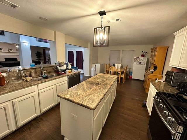 5753 Lionfish Way, Fort Worth, TX 76131