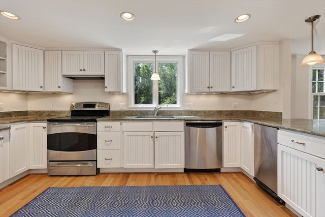 124 Hobart St, Hingham, MA 02043