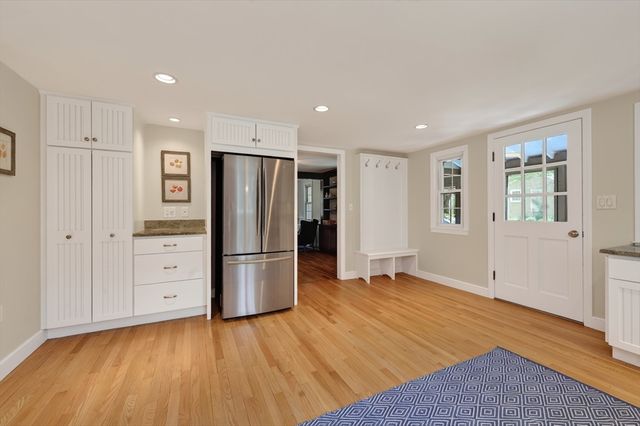 124 Hobart St, Hingham, MA 02043