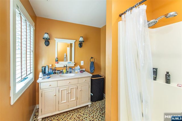 930 Ramapo Avenue, Pompton Lakes, NJ 07442