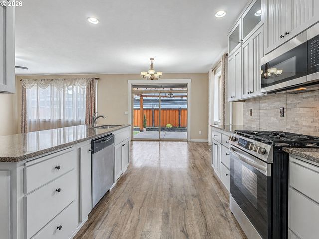 17478 Sw MAX Ct, Beaverton, OR 97078
