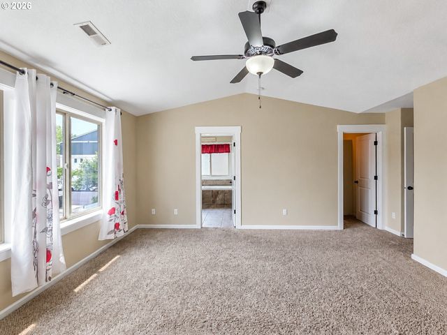 17478 Sw MAX Ct, Beaverton, OR 97078