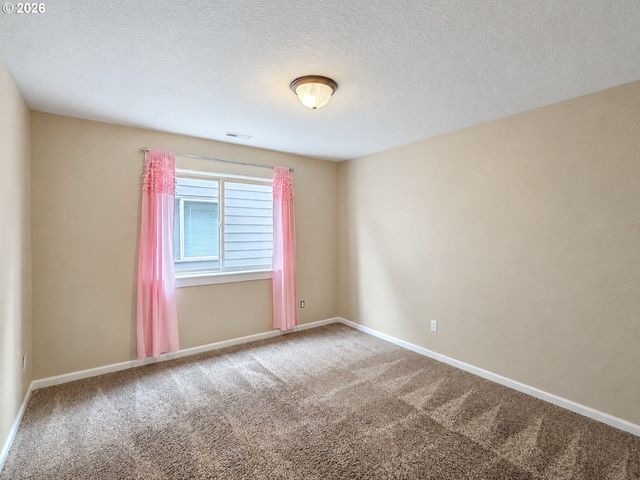 17478 Sw MAX Ct, Beaverton, OR 97078