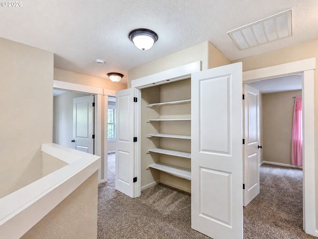 17478 Sw MAX Ct, Beaverton, OR 97078