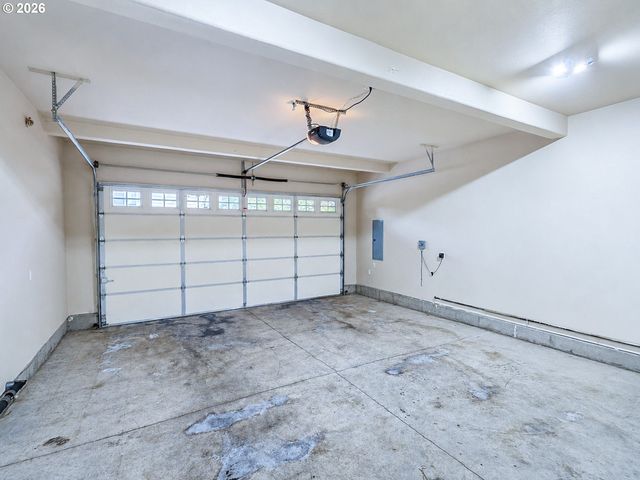 17478 Sw MAX Ct, Beaverton, OR 97078
