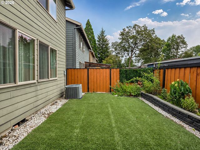 17478 Sw MAX Ct, Beaverton, OR 97078