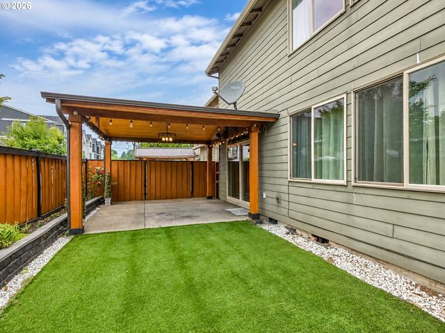 17478 Sw MAX Ct, Beaverton, OR 97078