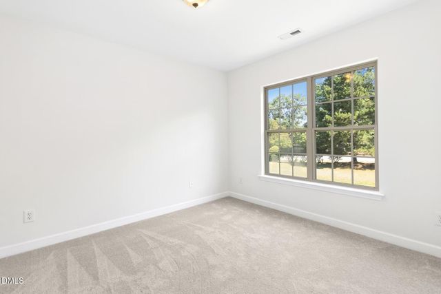 33 W Smoketree Court, Clayton, NC 27527