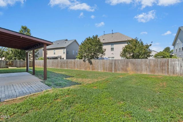33 W Smoketree Court, Clayton, NC 27527