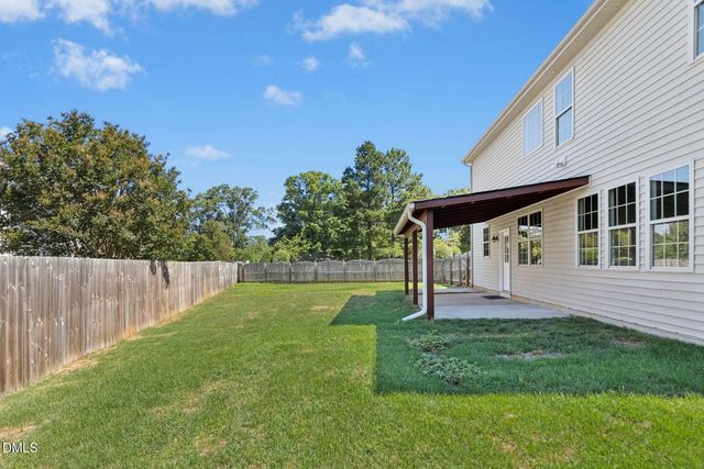 33 W Smoketree Court, Clayton, NC 27527
