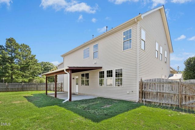 33 W Smoketree Court, Clayton, NC 27527