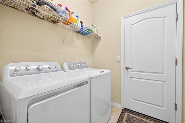 2548 Caslotti WAY, Cape Coral, FL 33909