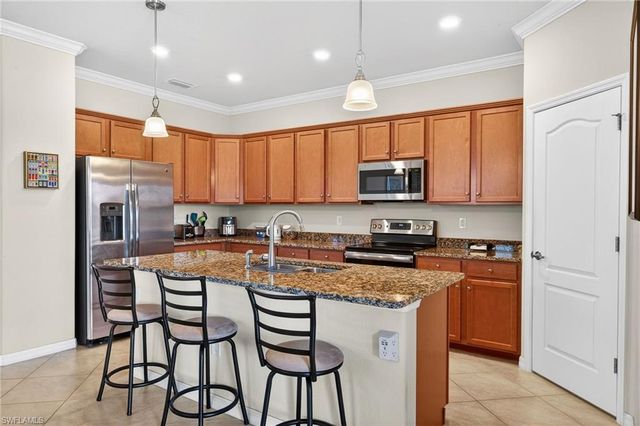 2548 Caslotti WAY, Cape Coral, FL 33909