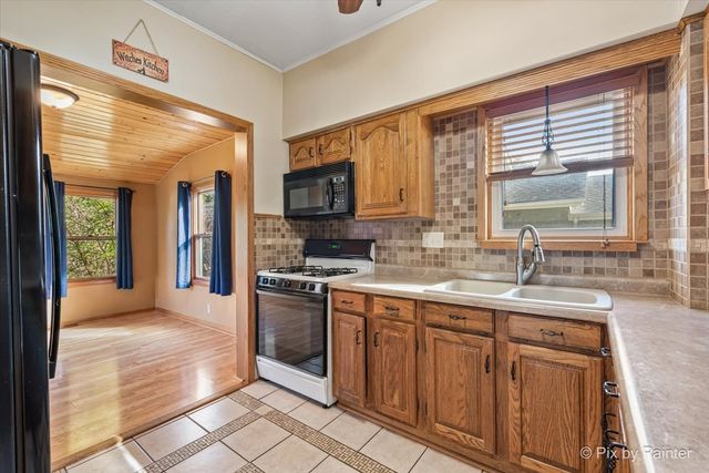 1398 Floresta Vista Lane, Crystal Lake, IL 60014