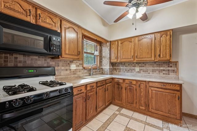 1398 Floresta Vista Lane, Crystal Lake, IL 60014