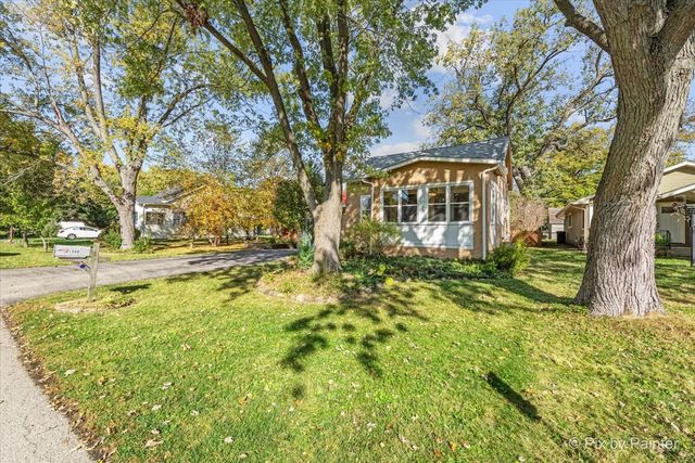 1398 Floresta Vista Lane, Crystal Lake, IL 60014