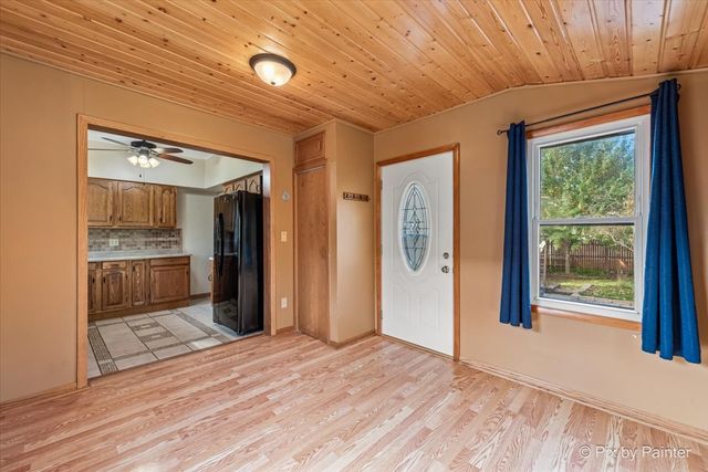 1398 Floresta Vista Lane, Crystal Lake, IL 60014