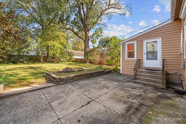 1398 Floresta Vista Lane, Crystal Lake, IL 60014