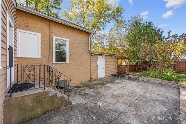 1398 Floresta Vista Lane, Crystal Lake, IL 60014